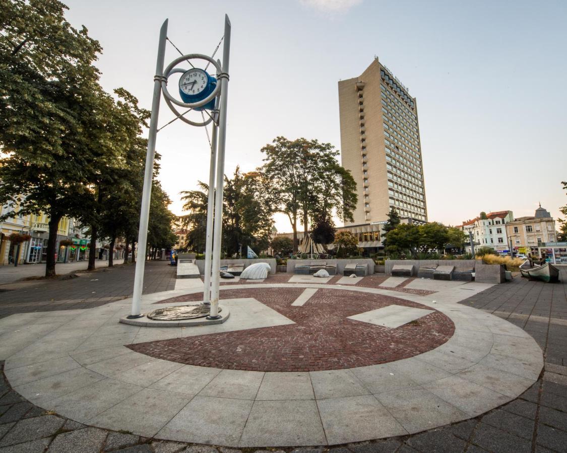 Large Flat Bulair - Excellent Location Apartment Burgas Bagian luar foto